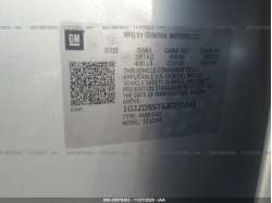 CHEVROLET MALIBU 1G1ZD5ST5JF271241