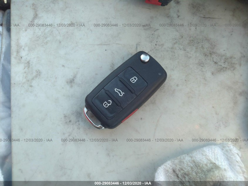 VOLKSWAGEN BEETLE 3VWJL7AT3DM685110