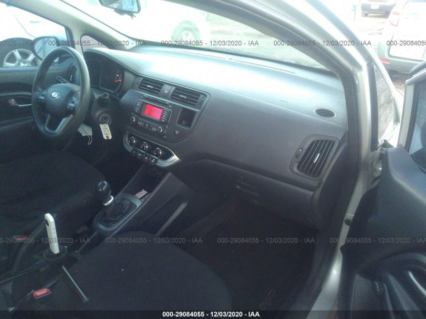 KIA RIO KNADM4A3XF6470013