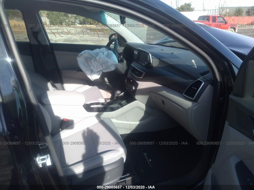 HYUNDAI TUCSON KM8J33A45LU094402