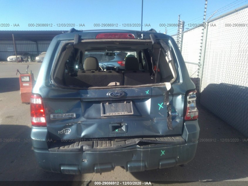 FORD ESCAPE 1FMCU9DG0AKD06310
