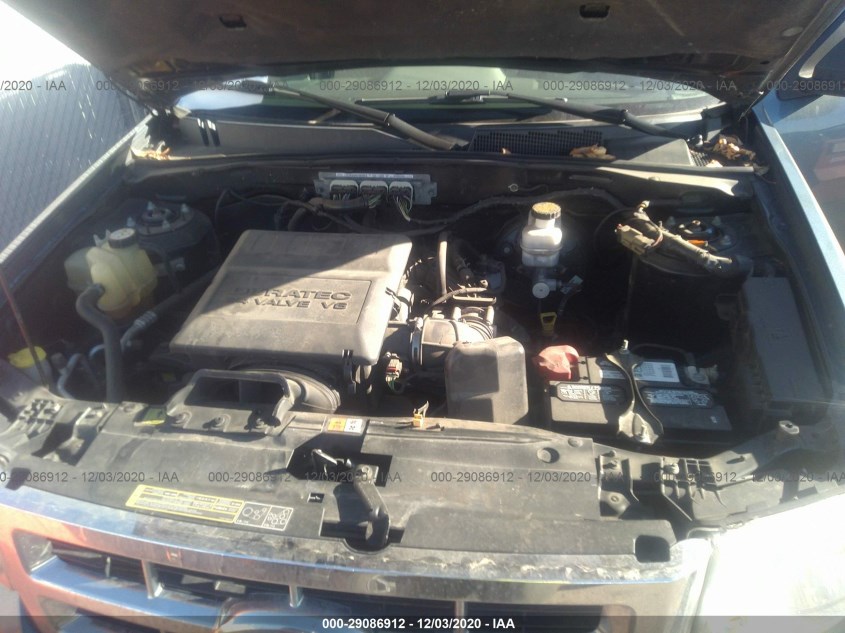 FORD ESCAPE 1FMCU9DG0AKD06310