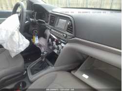 HYUNDAI ELANTRA 5NPD74LFXKH435649