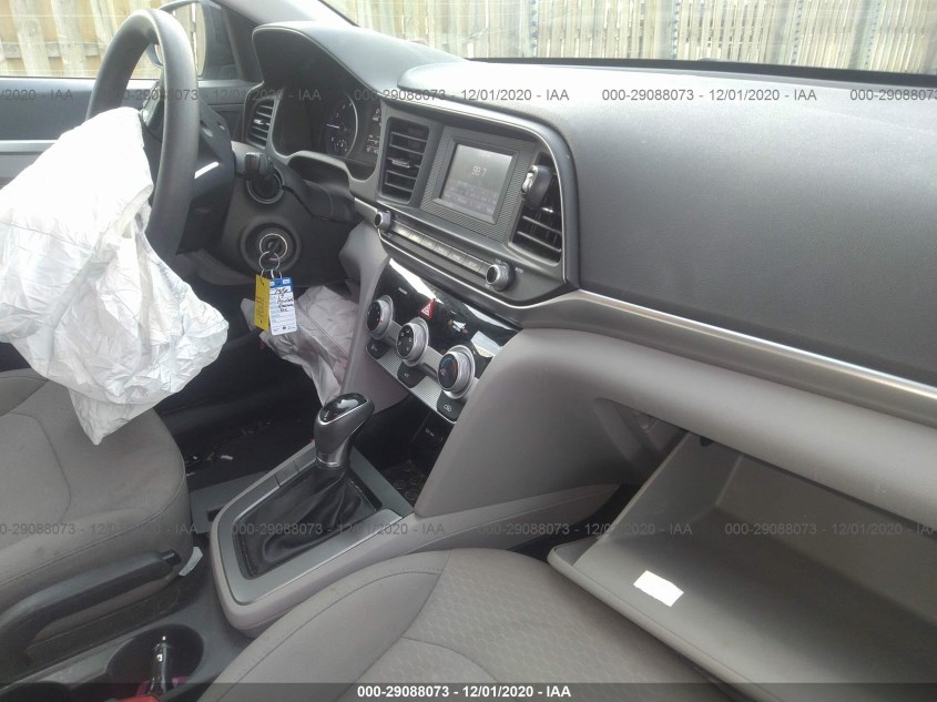 HYUNDAI ELANTRA 5NPD74LFXKH435649