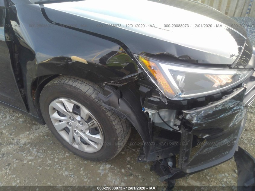 HYUNDAI ELANTRA 5NPD74LFXKH435649