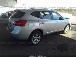 NISSAN ROGUE JN8AS5MT8BW568369