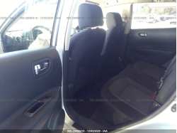 NISSAN ROGUE JN8AS5MT8BW568369