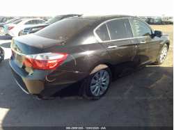 HONDA ACCORD SEDAN 1HGCR2F81FA040247