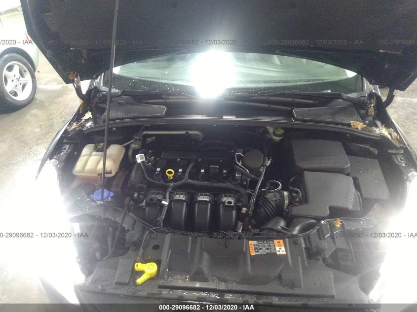 FORD FOCUS 1FADP3F25GL316354