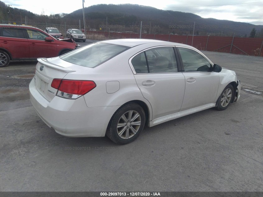 SUBARU LEGACY 4S3BMBG64A3220079