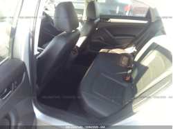VOLKSWAGEN PASSAT 1VWBP7A32DC074396