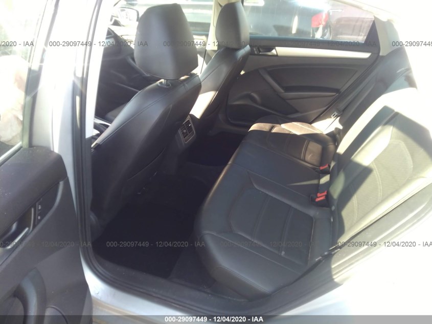 VOLKSWAGEN PASSAT 1VWBP7A32DC074396