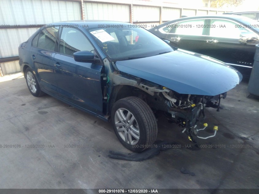 VOLKSWAGEN JETTA 3VW2B7AJ9JM262582