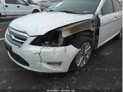 FORD TAURUS 1FAHP2FW0BG177041