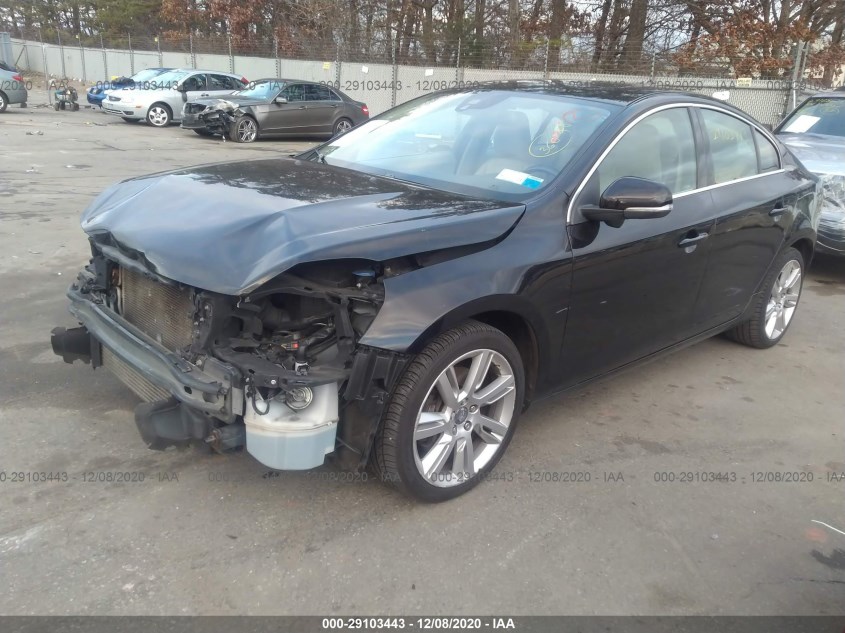 VOLVO S60 YV1902FH8C2043648