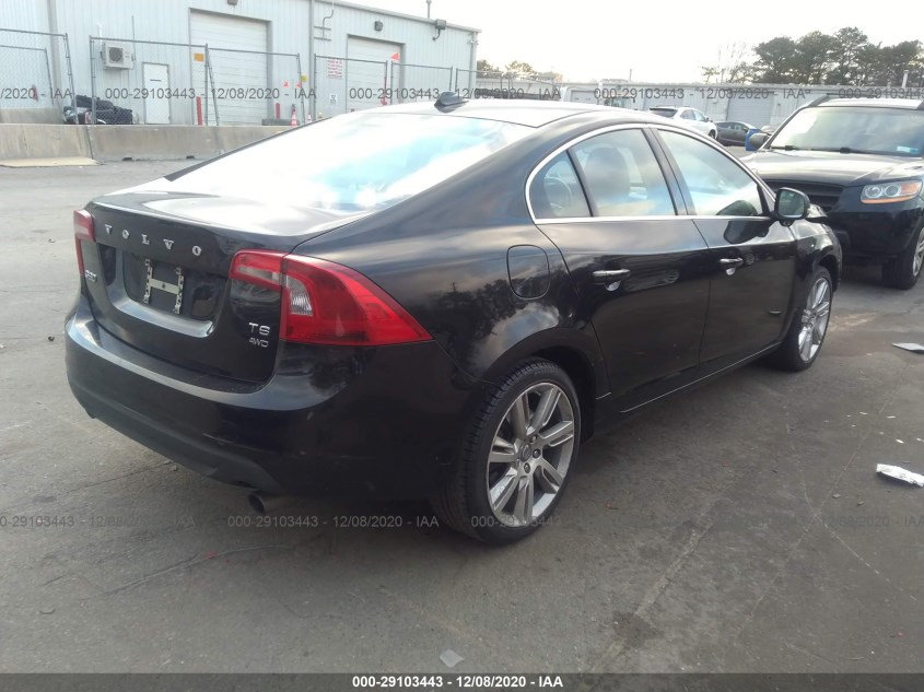 VOLVO S60 YV1902FH8C2043648
