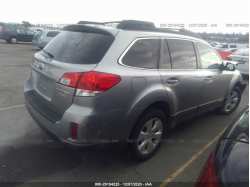 SUBARU OUTBACK 4S4BRBFC7A3366495