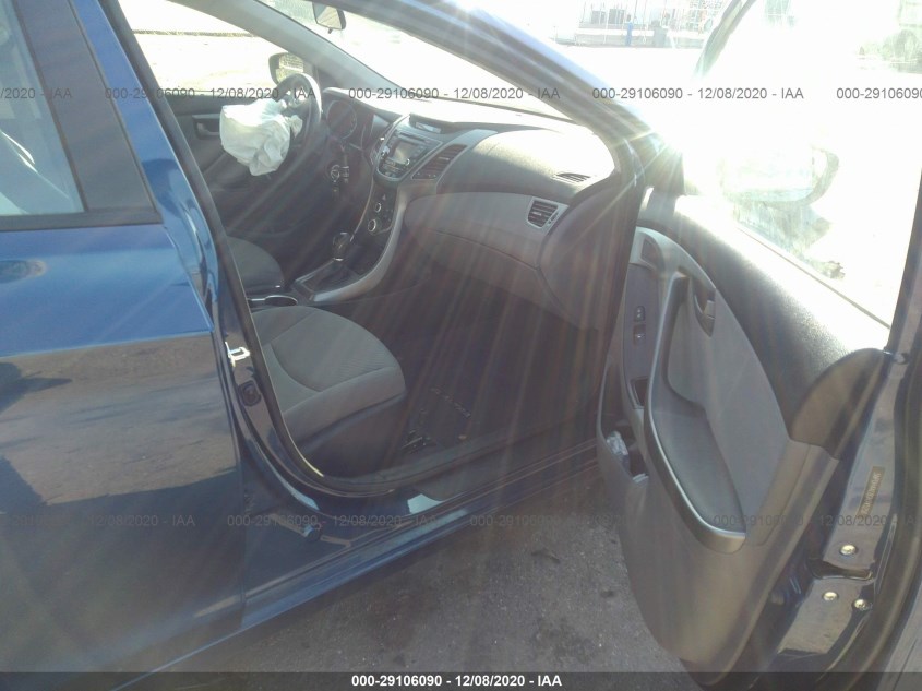 HYUNDAI ELANTRA 5NPDH4AE8GH745250