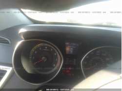 HYUNDAI ELANTRA GT KMHD35LHXFU235350