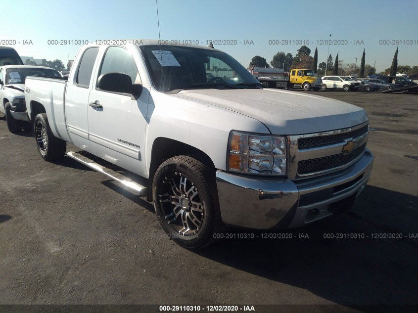 CHEVROLET SILVERADO 1500 1GCRKSE76CZ118122