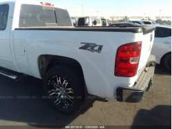 CHEVROLET SILVERADO 1500 1GCRKSE76CZ118122