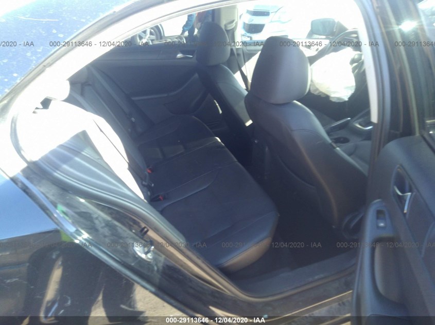 VOLKSWAGEN JETTA SEDAN 3VWDZ7AJ5BM382529