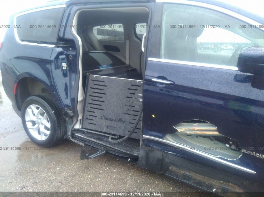 CHRYSLER PACIFICA 2C4RC1EG7KR699047