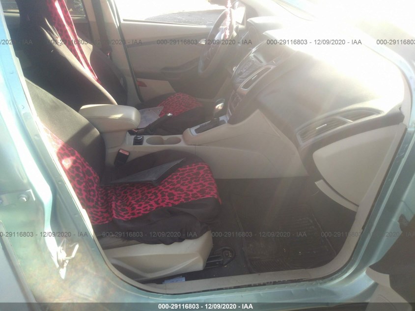 FORD FOCUS 1FAHP3F27CL235657