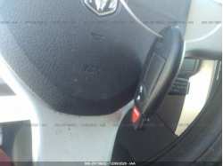 DODGE GRAND CARAVAN 2D4RN4DE8AR307626