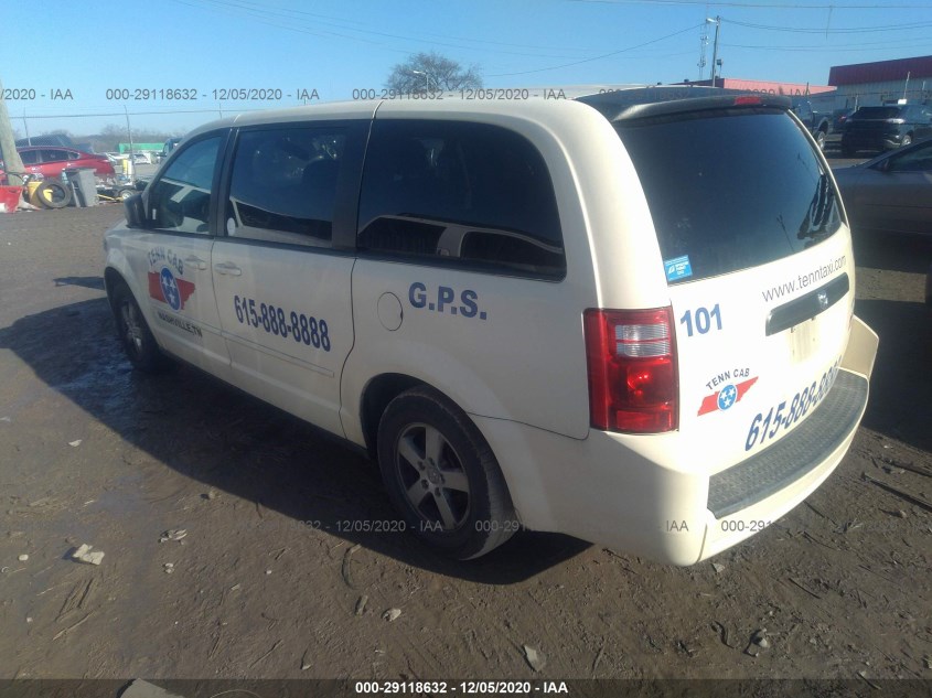 DODGE GRAND CARAVAN 2D4RN4DE8AR307626