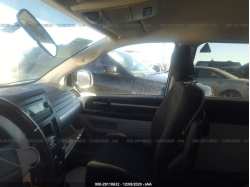 DODGE GRAND CARAVAN 2D4RN4DE8AR307626