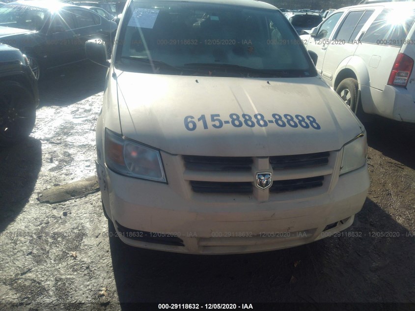 DODGE GRAND CARAVAN 2D4RN4DE8AR307626