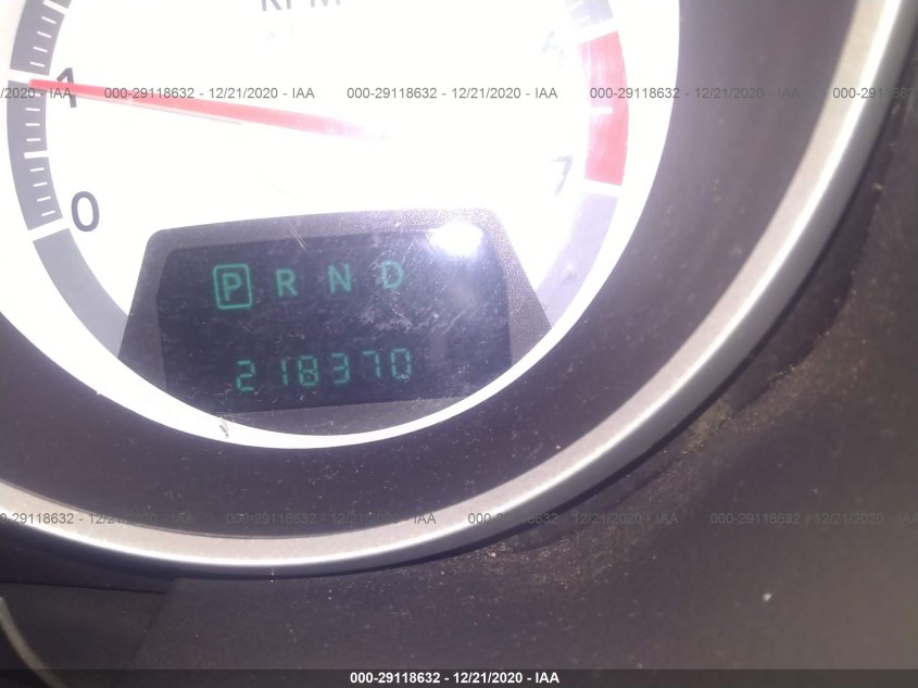 DODGE GRAND CARAVAN 2D4RN4DE8AR307626