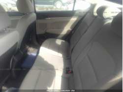 HYUNDAI ELANTRA KMHD74LF0HU096992