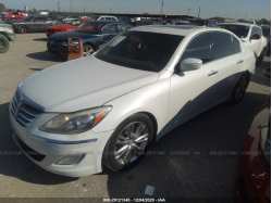 HYUNDAI GENESIS KMHGC4DD8CU154958