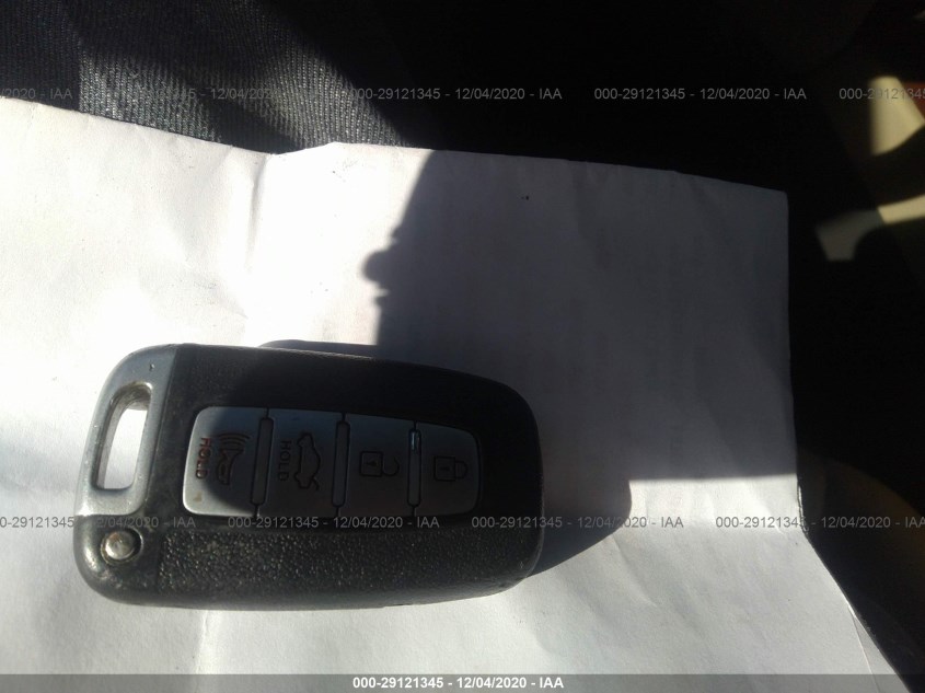 HYUNDAI GENESIS KMHGC4DD8CU154958
