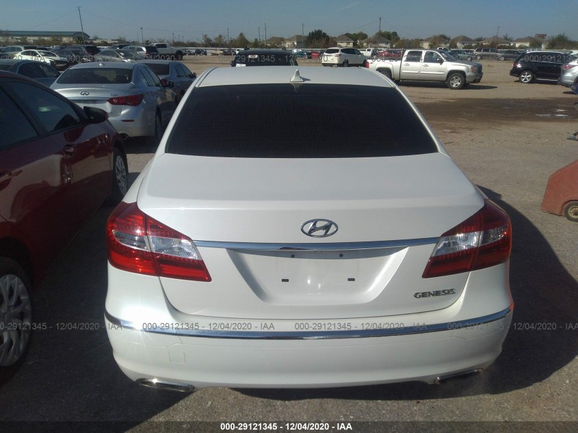 HYUNDAI GENESIS KMHGC4DD8CU154958