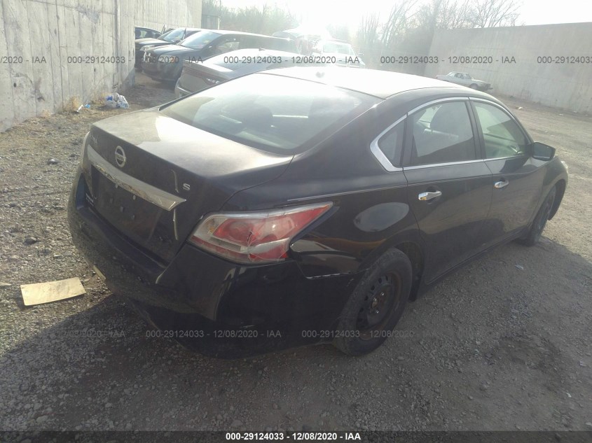 NISSAN ALTIMA 1N4AL3AP2FN377052