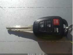 TOYOTA COROLLA 5YFBURHEXHP737306