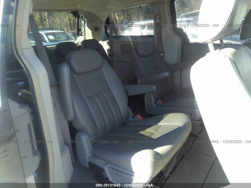 CHRYSLER TOWN & COUNTRY 2A4RR5D14AR104036