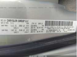 CHRYSLER TOWN & COUNTRY 2A4RR8DG3BR694754