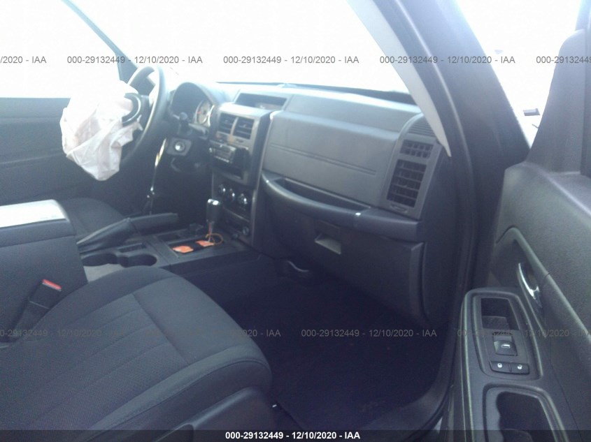 JEEP LIBERTY 1J4PN2GK9BW587988