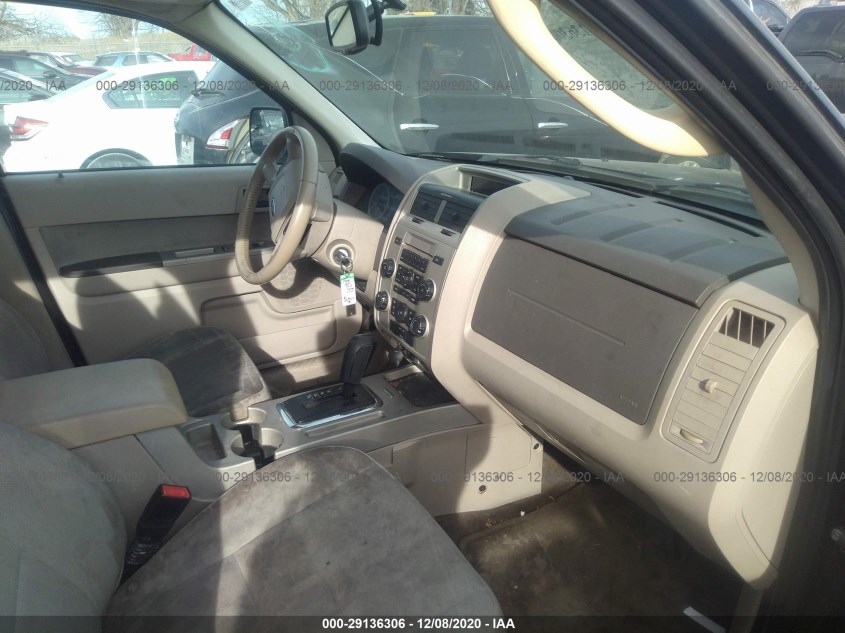 FORD ESCAPE 1FMCU0D76BKB33857