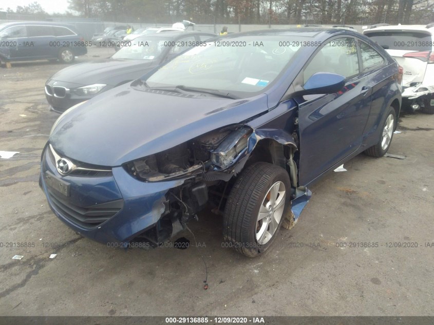 HYUNDAI ELANTRA COUPE KMHDH6AE7DU013541