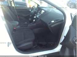 FORD FOCUS 1FADP3H24HL294569