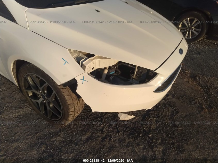 FORD FOCUS 1FADP3H24HL294569