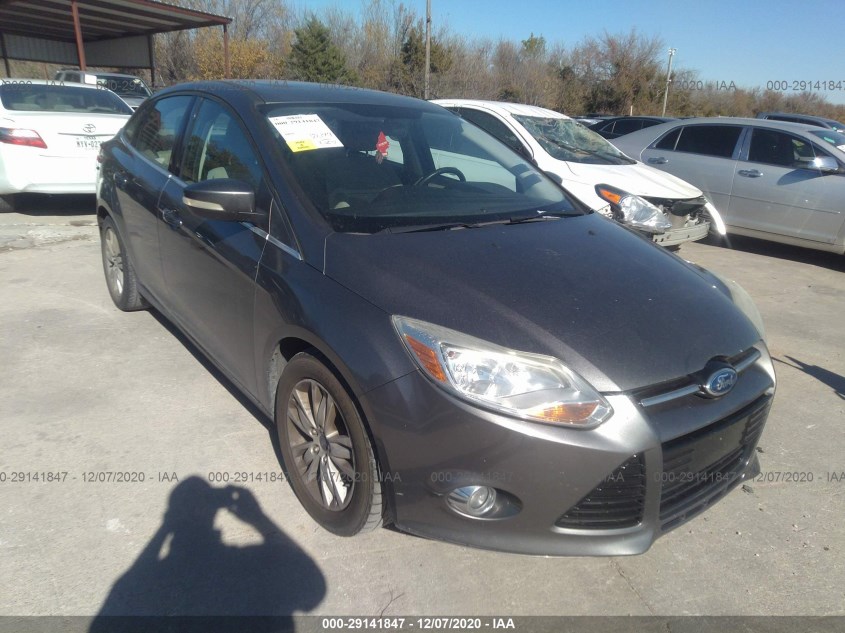 FORD FOCUS 1FAHP3H28CL324800