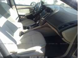 FORD FOCUS 1FAHP3H28CL324800
