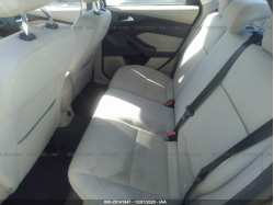 FORD FOCUS 1FAHP3H28CL324800