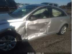 CHEVROLET CRUZE 1G1PA5SG7F7190648